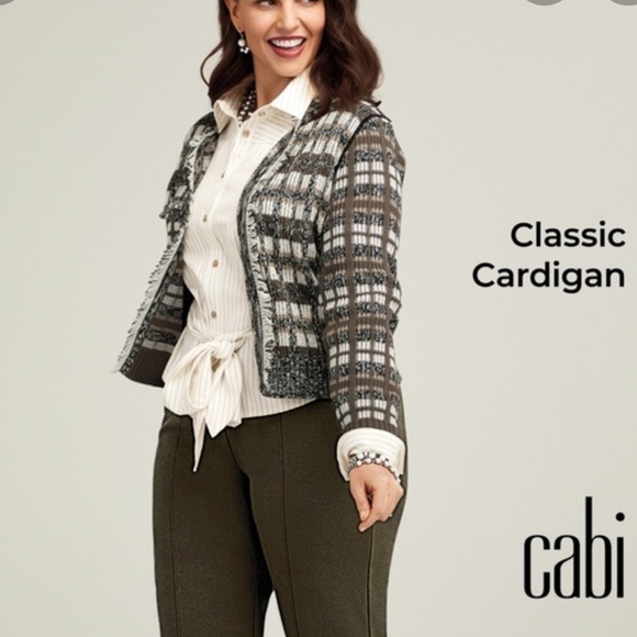 Cabi Classic Cardigan Size Large - Picture 5 of 7